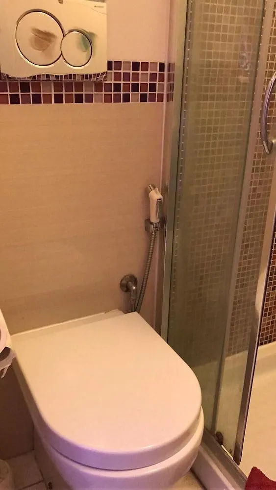 Guest House Ave Popolo Rom Vandrerhjem